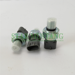 Construction Machinery Diesel Engine Spare Parts Excavator Oil Pressure Sensor 4HK1 8-98027456-0 499000-7341